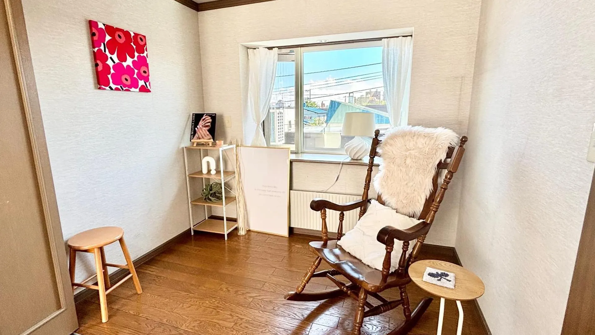Sharedhouse Shinrinkei: Free Parking & Aso Station Shuttle Apartment Sapporo Homestay